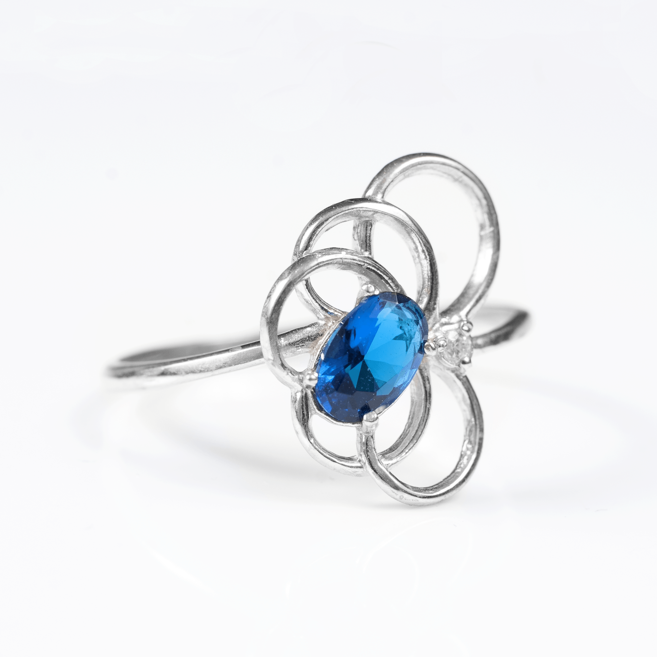 Silver ring with zircon