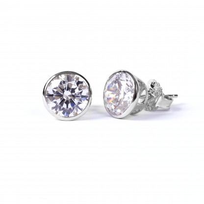 Silver earrings with zircons