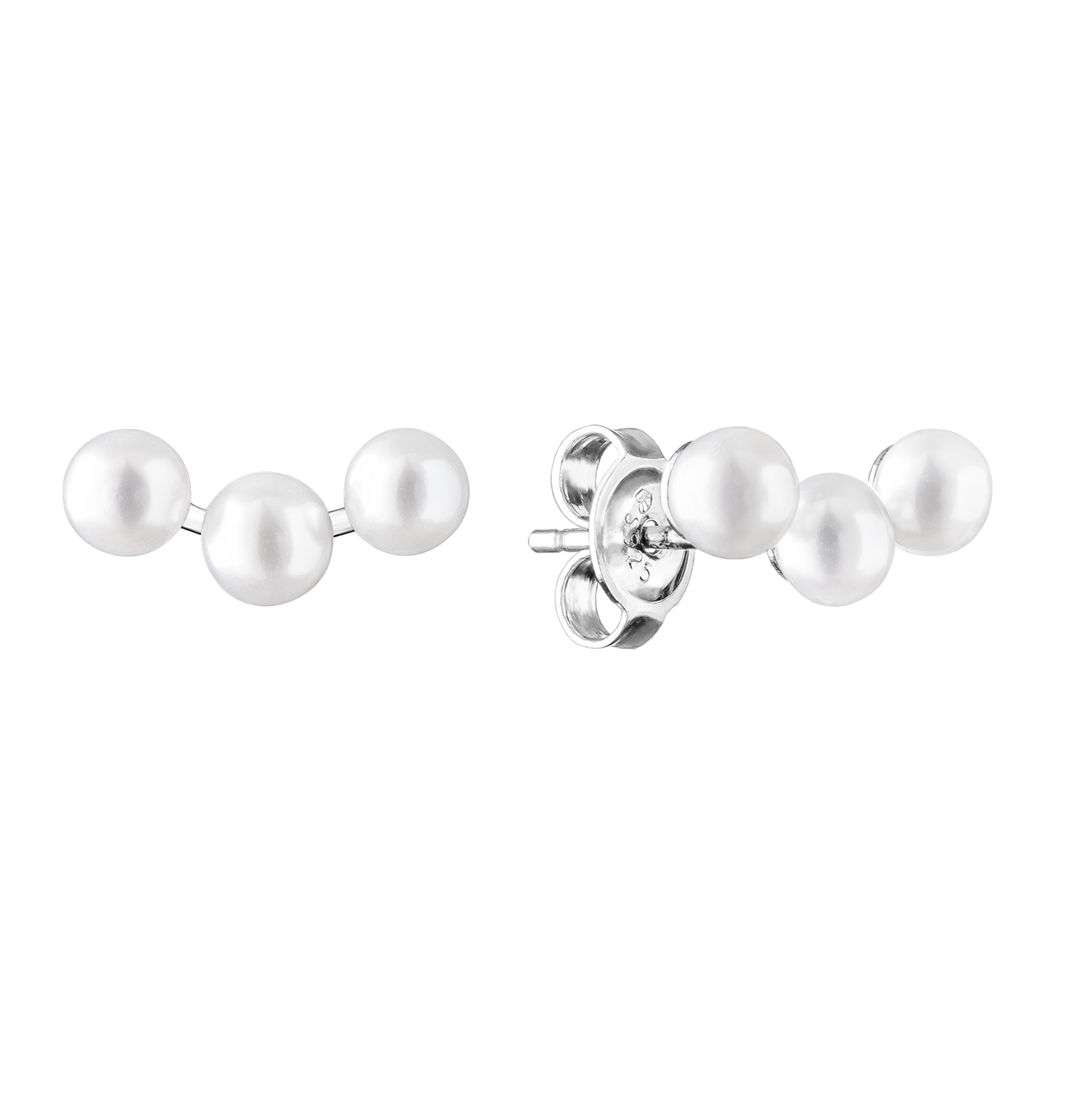 Silver earrings with pearls